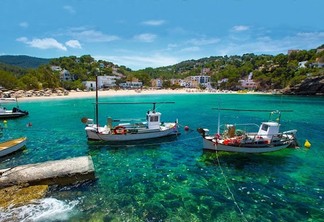 Quanto custa uma passagem aérea para Ibiza