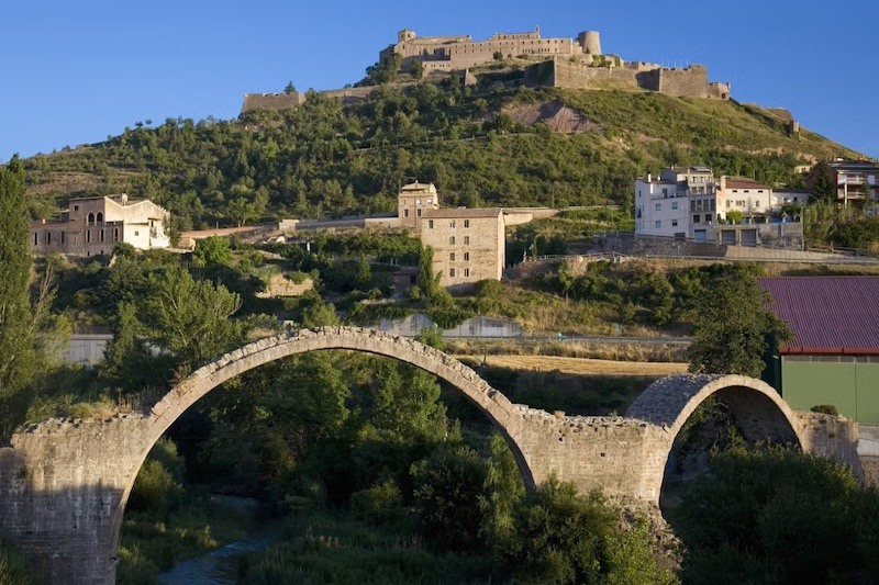 Excursão a Cardona, Montanha de Sal e Montserrat