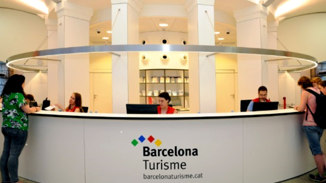 Informações de turismo na Plaça Catalunya