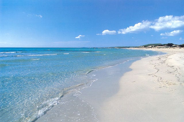 Praia Son Bou em Menorca