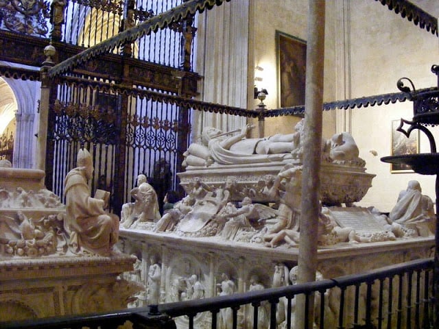 Túmulos da Capela Real