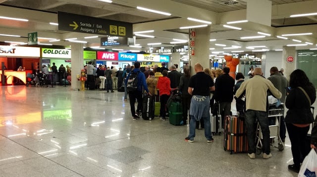 Locadoras de carro no aeroporto de Madri