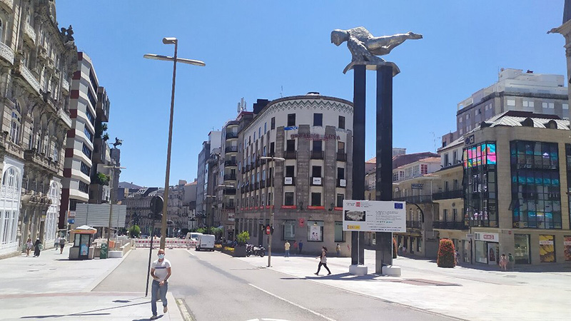 Escultura da Porta do Sol em Vigo