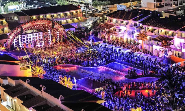 Balada Ushuaia em Ibiza a noite