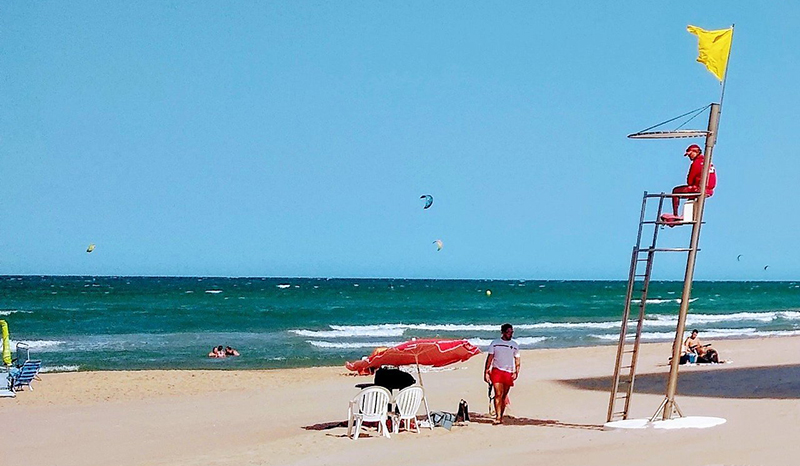 Praia Recatí-Perellonet em Valência