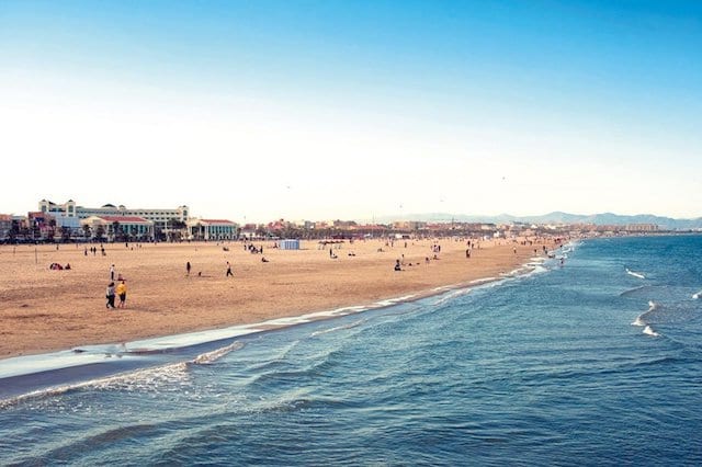 Ir à praia em Valência