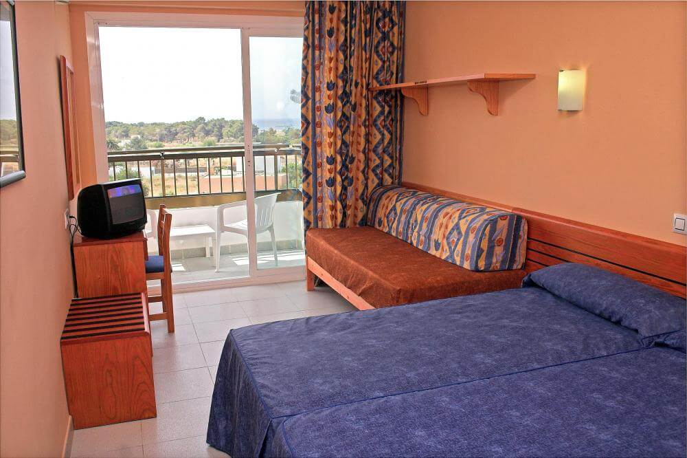 Hotel Caribe em Ibiza - quarto