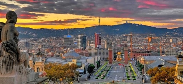 Vistas do Museu Arte Catalunha