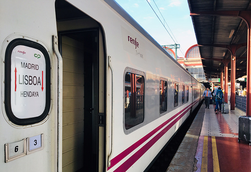 Trem RENFE de Madri para Lisboa