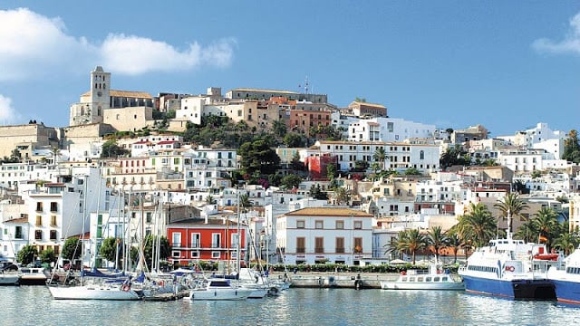 Cidade de Santa Eulália em Ibiza