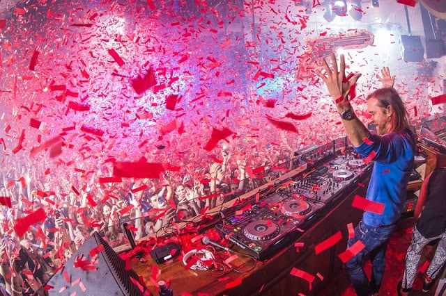 Festas na balada Pacha Ibiza - David Guetta