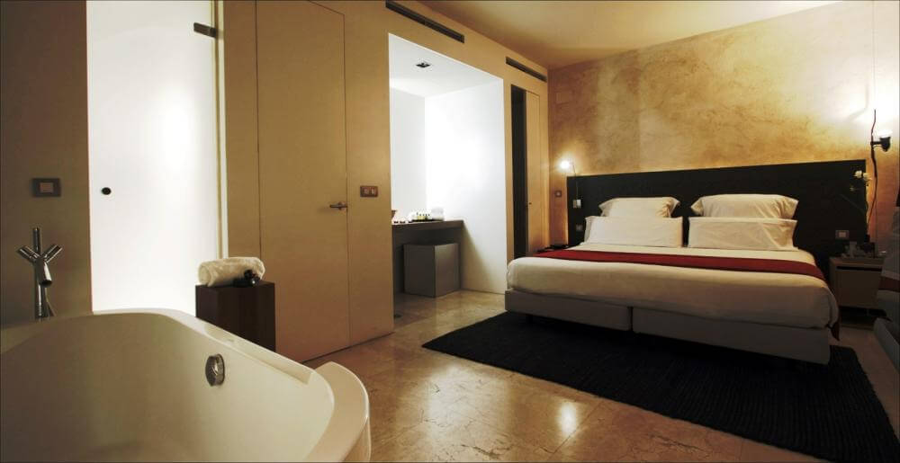 Hotel EME Catedral em Sevilha - quarto