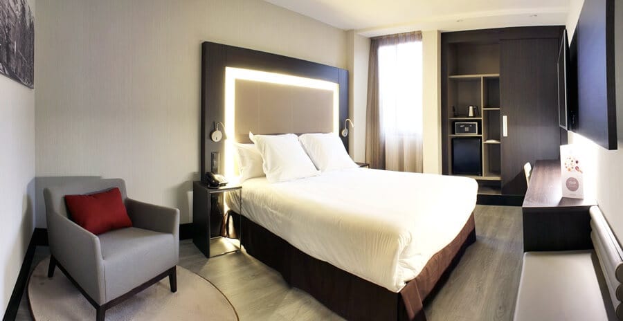 Hotel Novotel Madrid Center - quarto