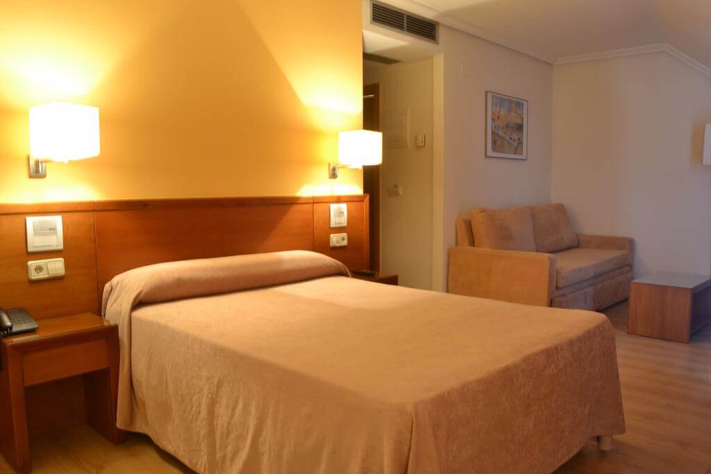 Hotel Ogalia em Vigo - quarto