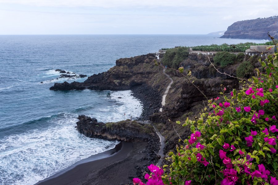 Paisagem da Playa de el Bollullo em Tenerife