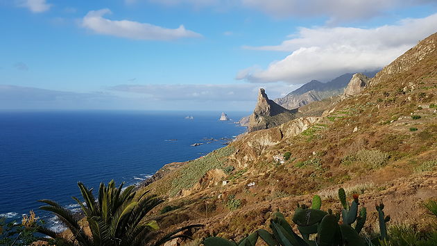 Vista do mar nas Montanhas de Anaga